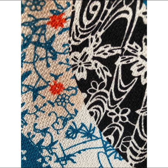 BUTTON UP / TIE UP BLOUSE - Picture 6 of 6